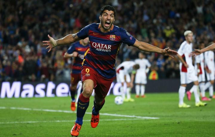 勒沃库森碾压英格兰，苏亚雷斯带队取胜