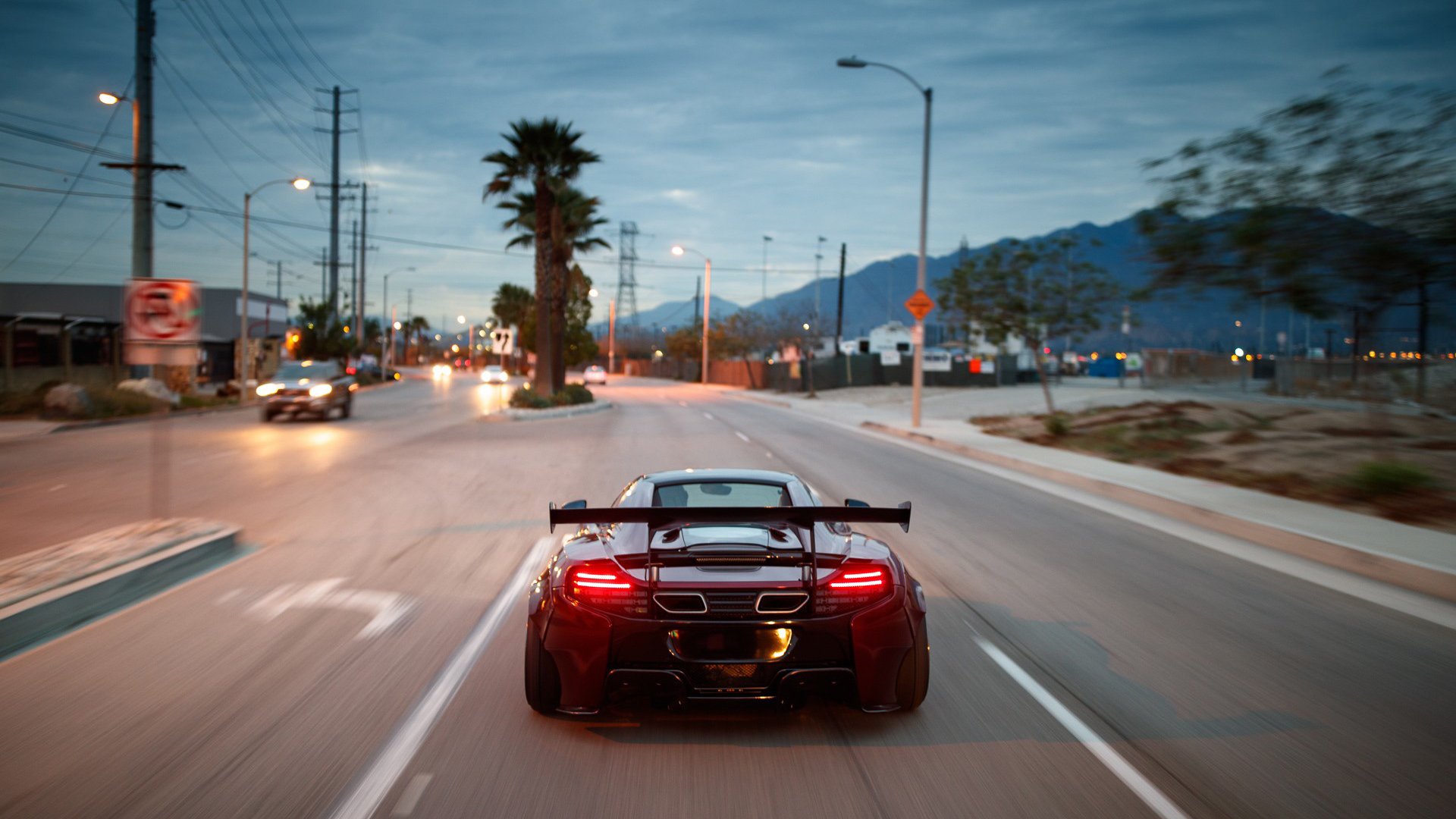 当蓝鹰啄伤桑巴，萨卡一箭穿心，巴西神话在罗马城坍塌