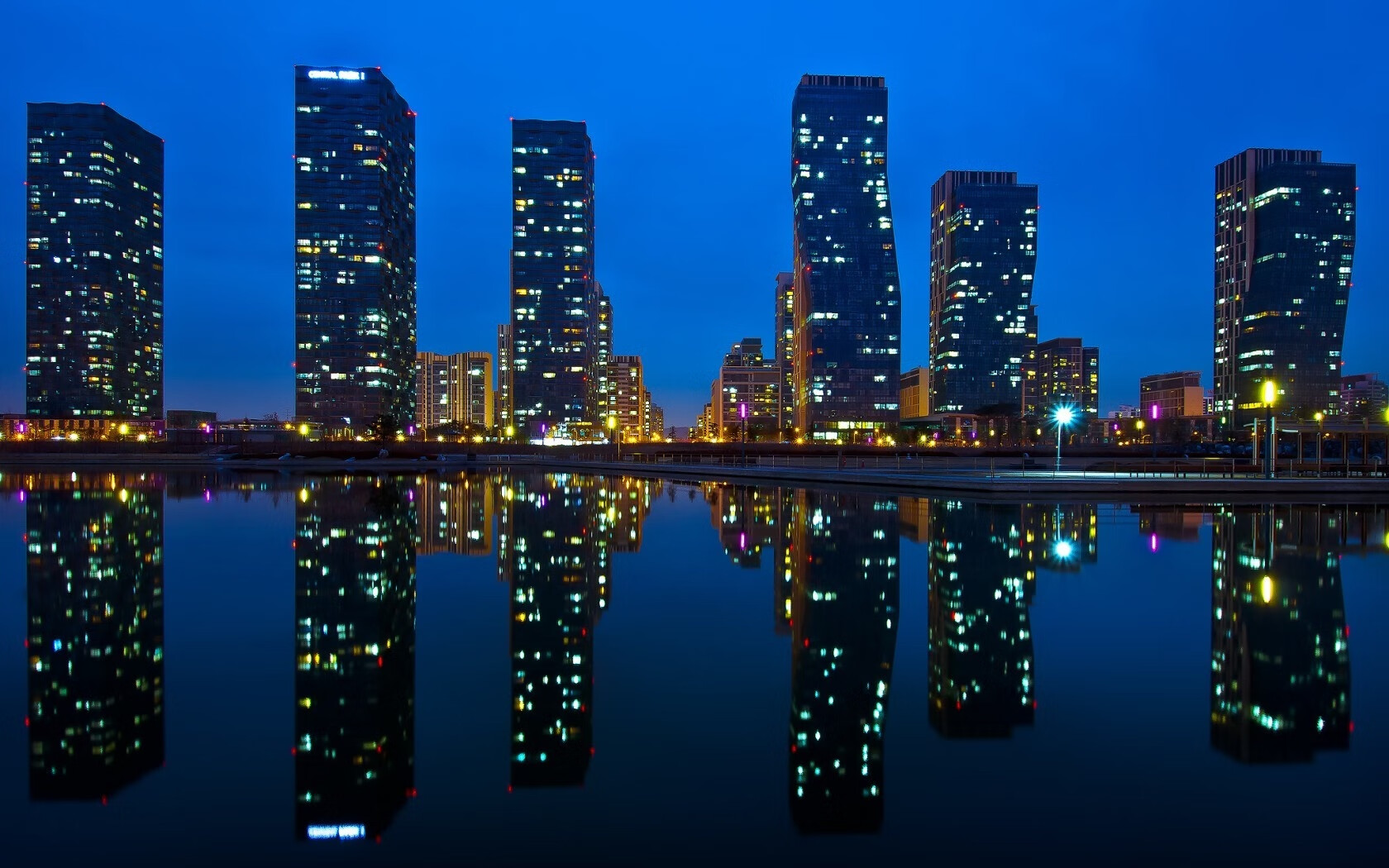 足球场上的NBA季后赛之夜，李刚仁献出冠军级决胜表现