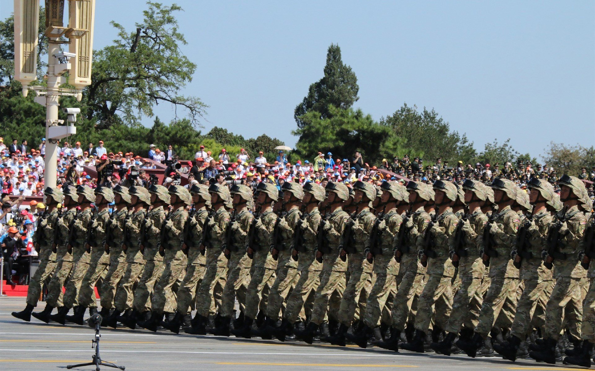 从撕裂之城到无垠宇宙，当班凯罗将篮球化为时空枢纽