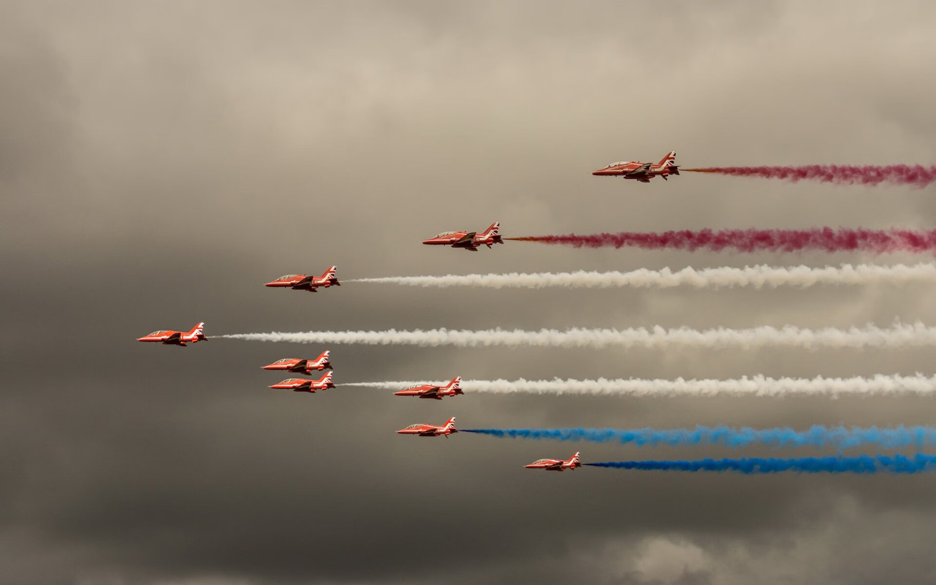 断竿与滑翔,孤注一掷时刻,如何跨时空震颤心灵