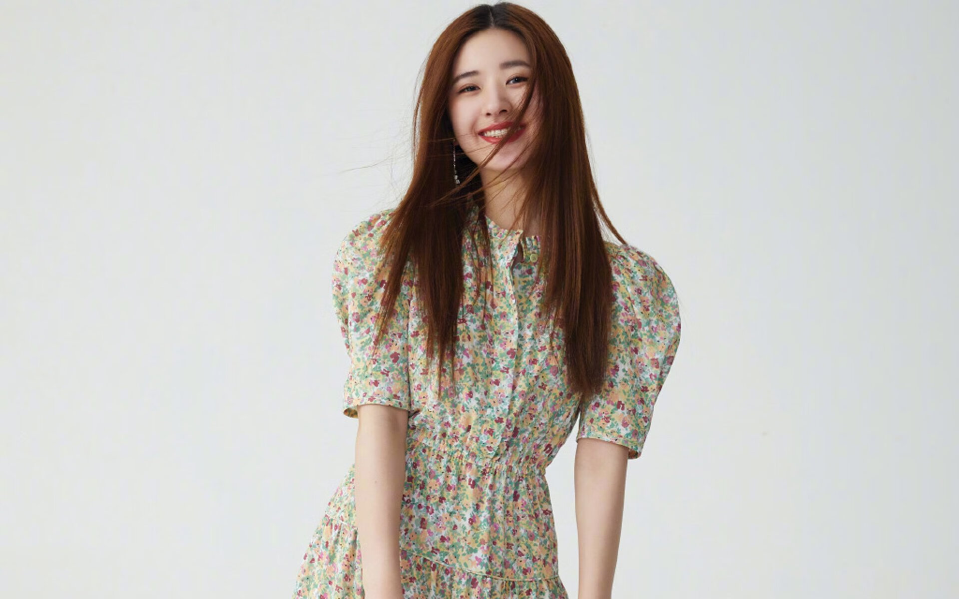 奇迹再现！卡塔尔补时绝杀英格兰，大场面先生巴斯托尼一锤定音