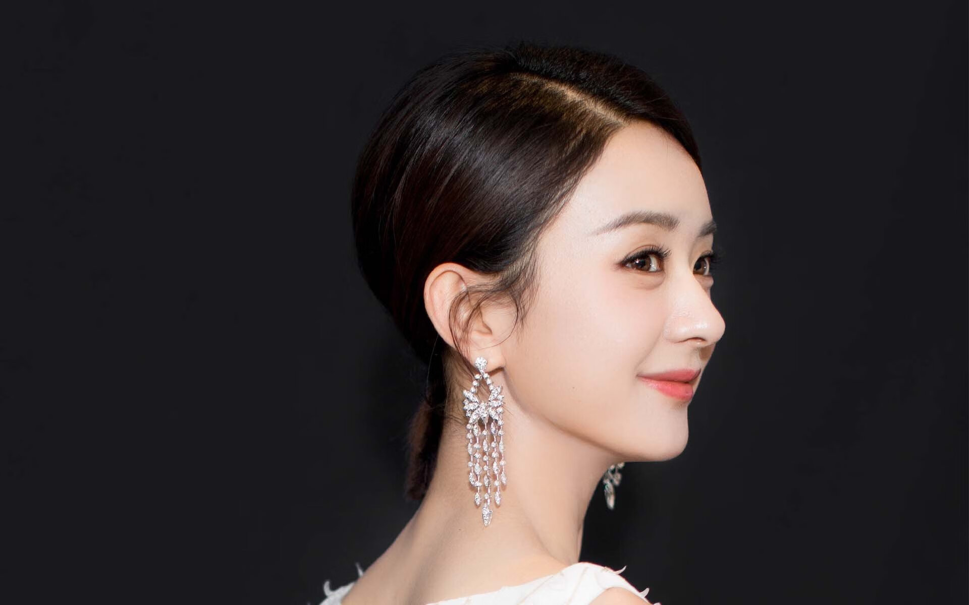 蓝衣的锁链与天才的独舞,2026世界杯H组,一场撕裂战术板与时代叙事的唯一性对决
